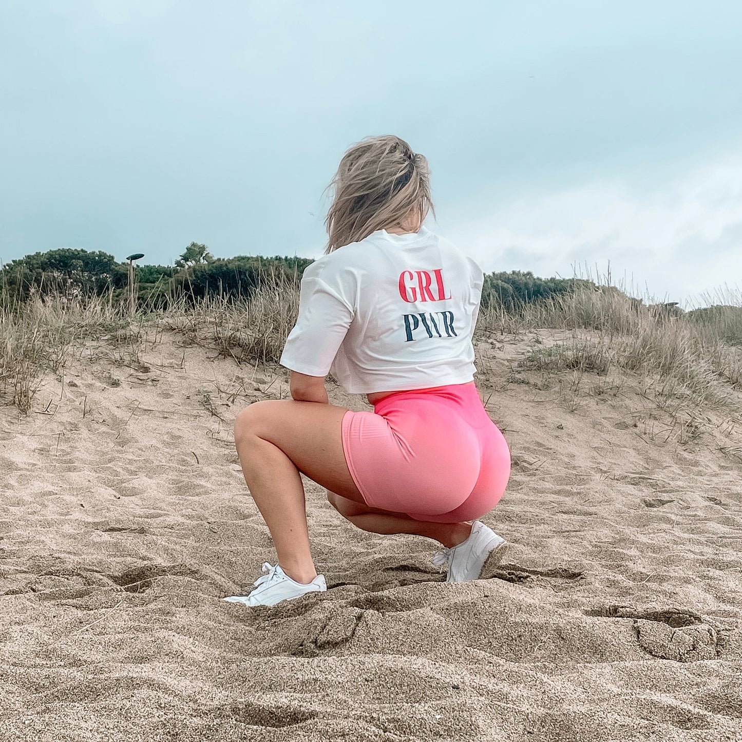 Short Théia